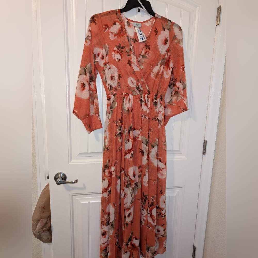 Maxi floral dress with metallic threading -size 8